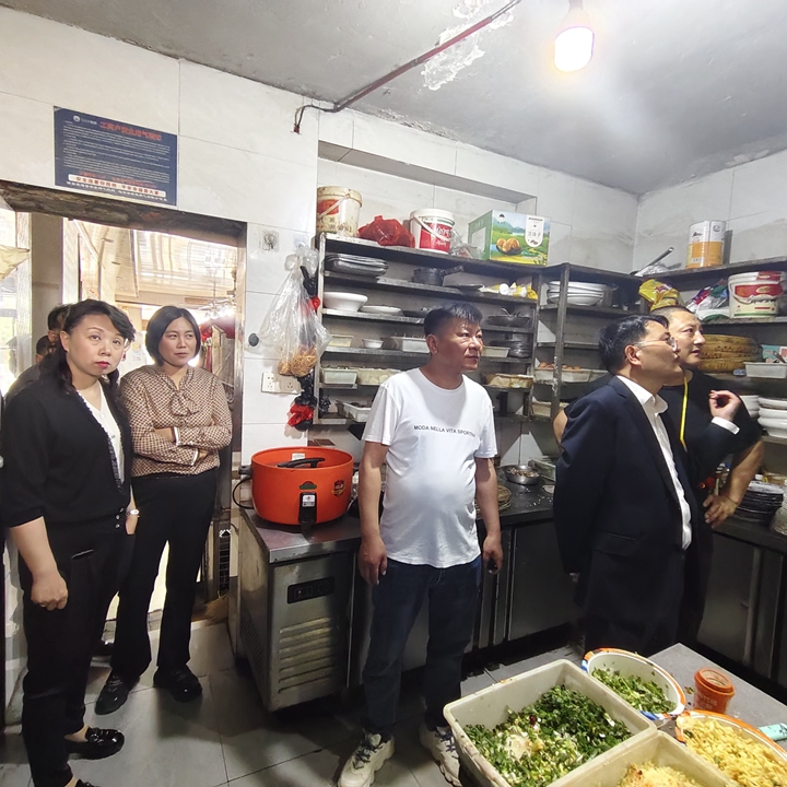 裝飾材料.jpg